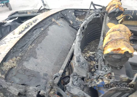 2002 Ford Thunderbird из США, поврежденный, VIN 1FAHP60A22Y127479